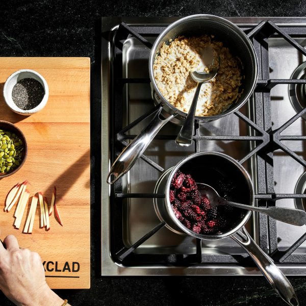 Hybrid Saucepan with Lid. 1-Qt