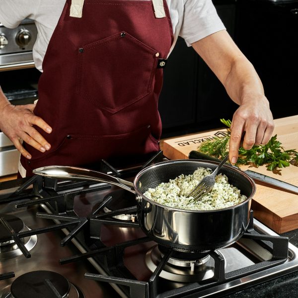 HexClad_Hybrid3QtPot_CWPTLD03-C_050924_KF_02.jpg Hybrid Pot Set with Lids. 6-pc