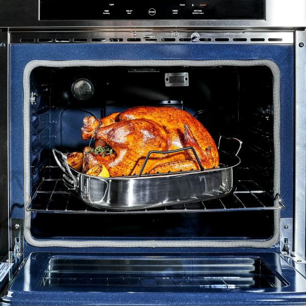 HexClad_HybridRoastingPan_CWRT18-C_Oven.jpg Hybrid Roasting and Cutting Board Set