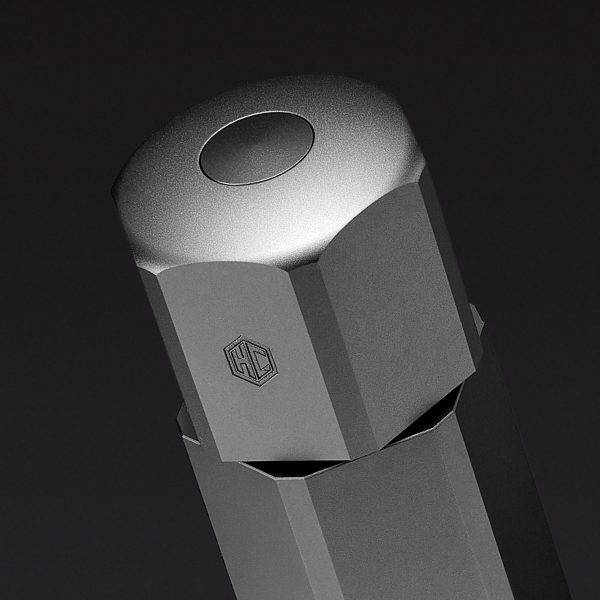 HexClad_TableTopHexMillsV2_KWTM02-ST-V2_Salt_Angled_Black_0725-1.jpg HexMill Tabletop Salt & Pepper Grinder Set
