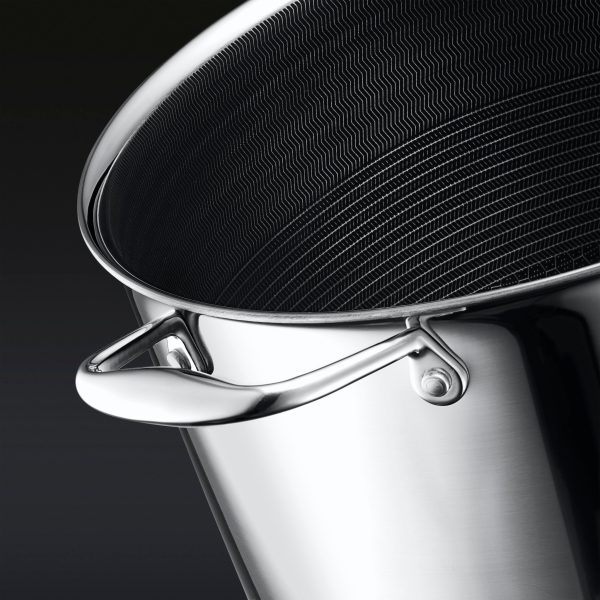 Hexclad_10QTPot_Detail.jpg Hybrid Stock Pot with Lid. 10-Qt