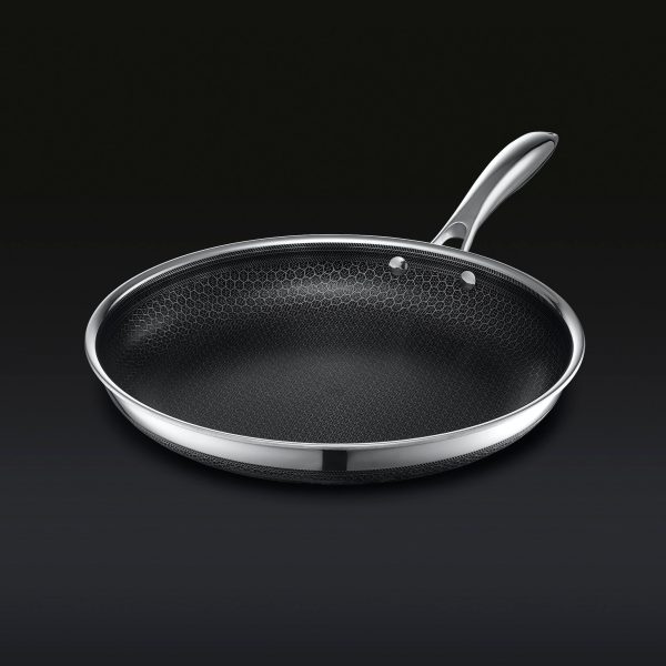 Hexclad_12inchPan_34NoLid_BLACK.jpg Hybrid Fry Pan with Lid. 14″