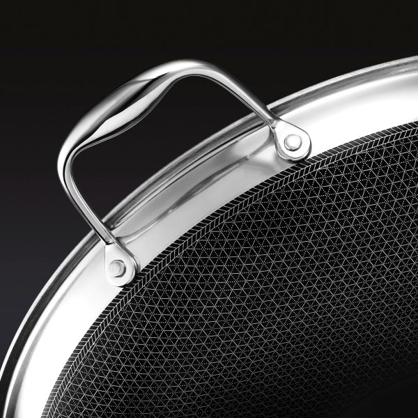 Hexclad_14inchPan_Detail.jpg Hybrid Fry Pan with Lid. 14″