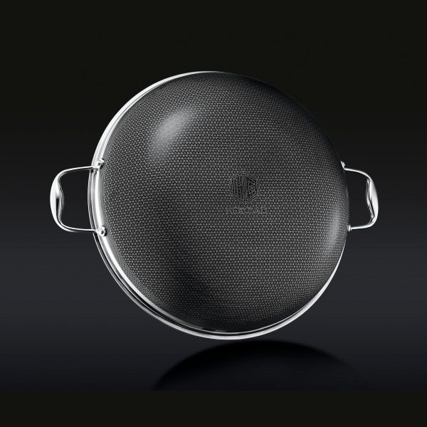 Hexclad_14inchWok_AngledBTM.jpg Hybrid Wok with Lid. 14″