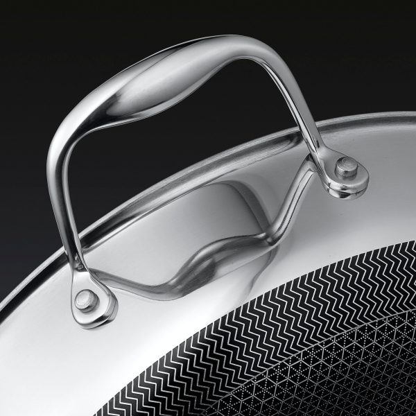Hexclad_45QtPan_Detail.jpg Hybrid Deep Sauté Pan with Lid. 4.5-Qt