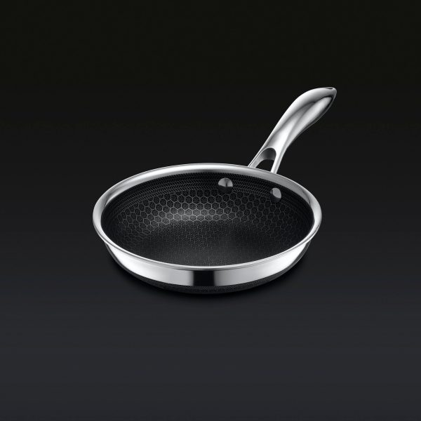 Hexclad_7inchPan_Angle_BLACK.jpg Hybrid Fry Pan with Lid. 14″