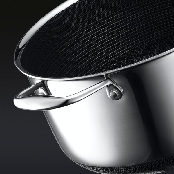 Hexclad_8QTPot_Detail.jpg Hybrid Stock Pot With Lid. 8-Qt