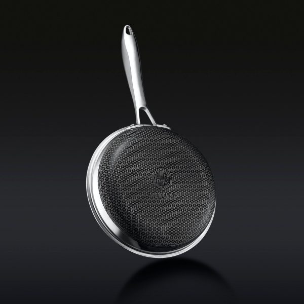 Hexclad_8inchPan_AngledBTM.jpg Hybrid Fry Pan. 8″